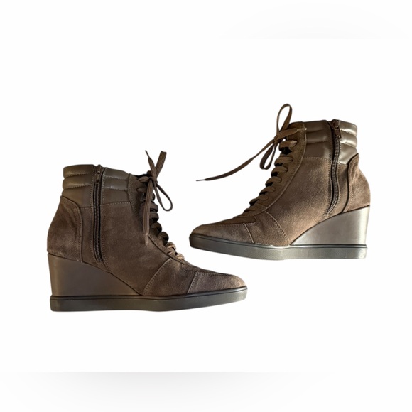 GEOX Brown wedge boot size 38 = 8 - Picture 2 of 7